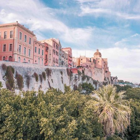 Modern Apartment In Historic Building Cagliari Exterior photo
