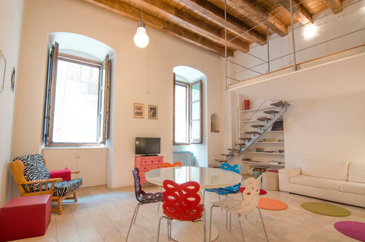 Modern Apartment In Historic Building Cagliari Exterior photo