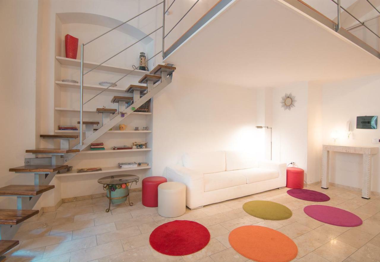 Modern Apartment In Historic Building Cagliari Exterior photo
