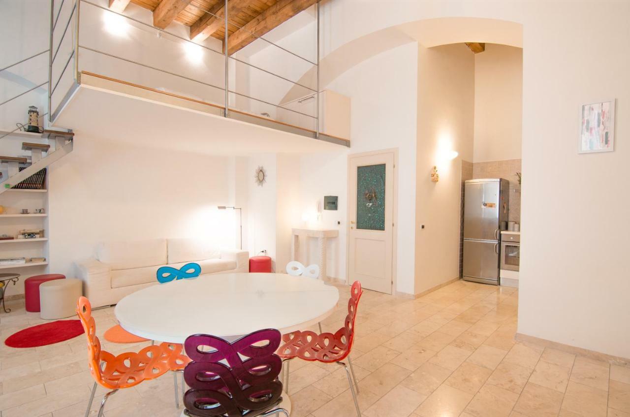 Modern Apartment In Historic Building Cagliari Exterior photo