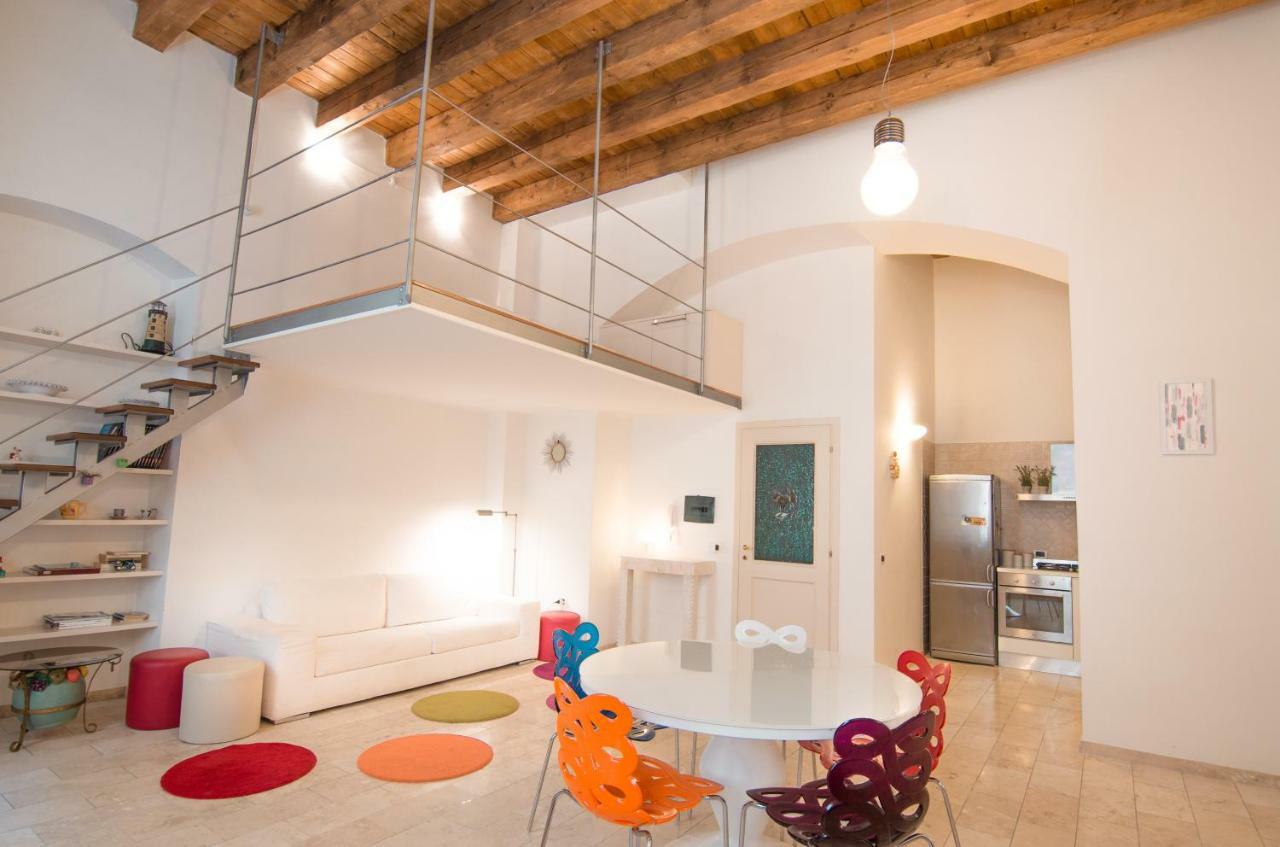 Modern Apartment In Historic Building Cagliari Exterior photo