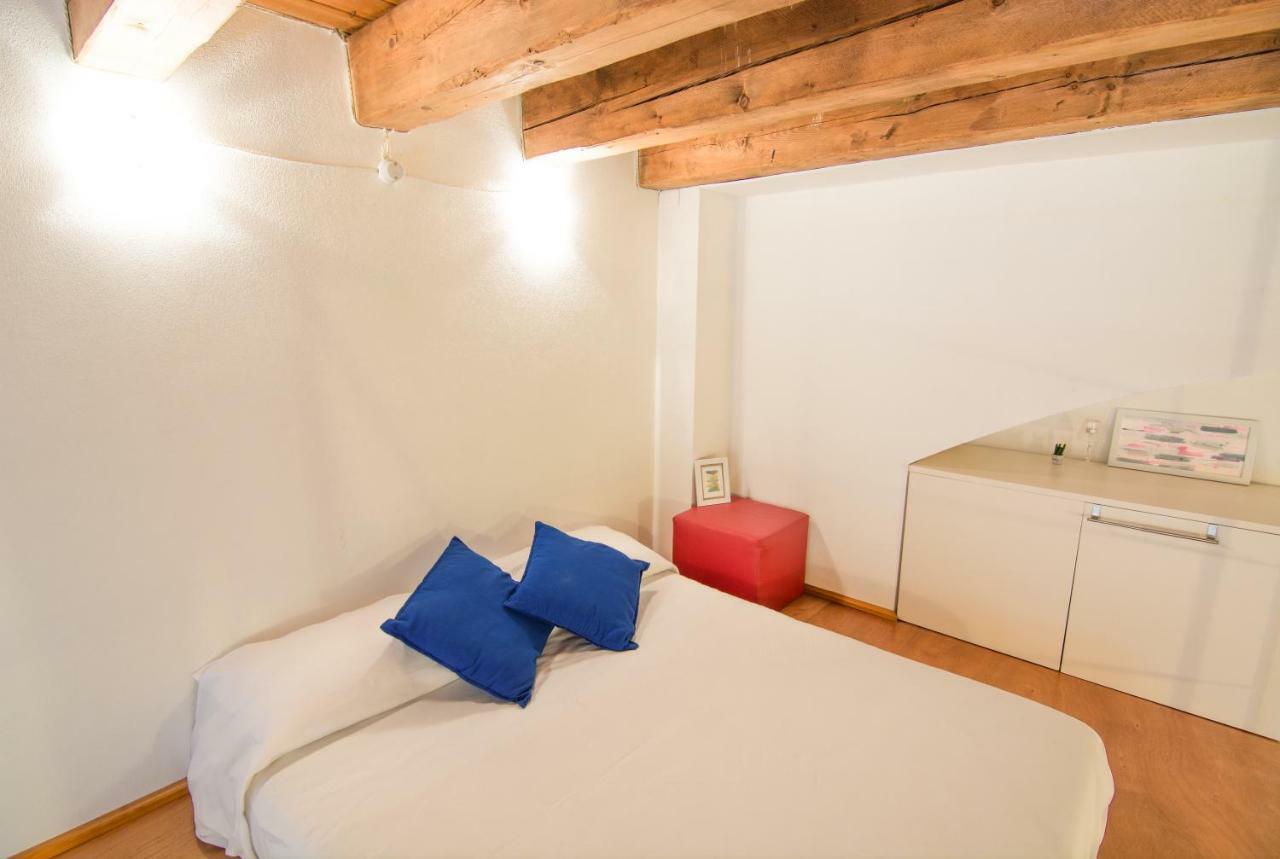 Modern Apartment In Historic Building Cagliari Exterior photo