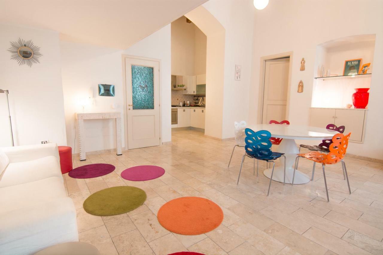 Modern Apartment In Historic Building Cagliari Exterior photo
